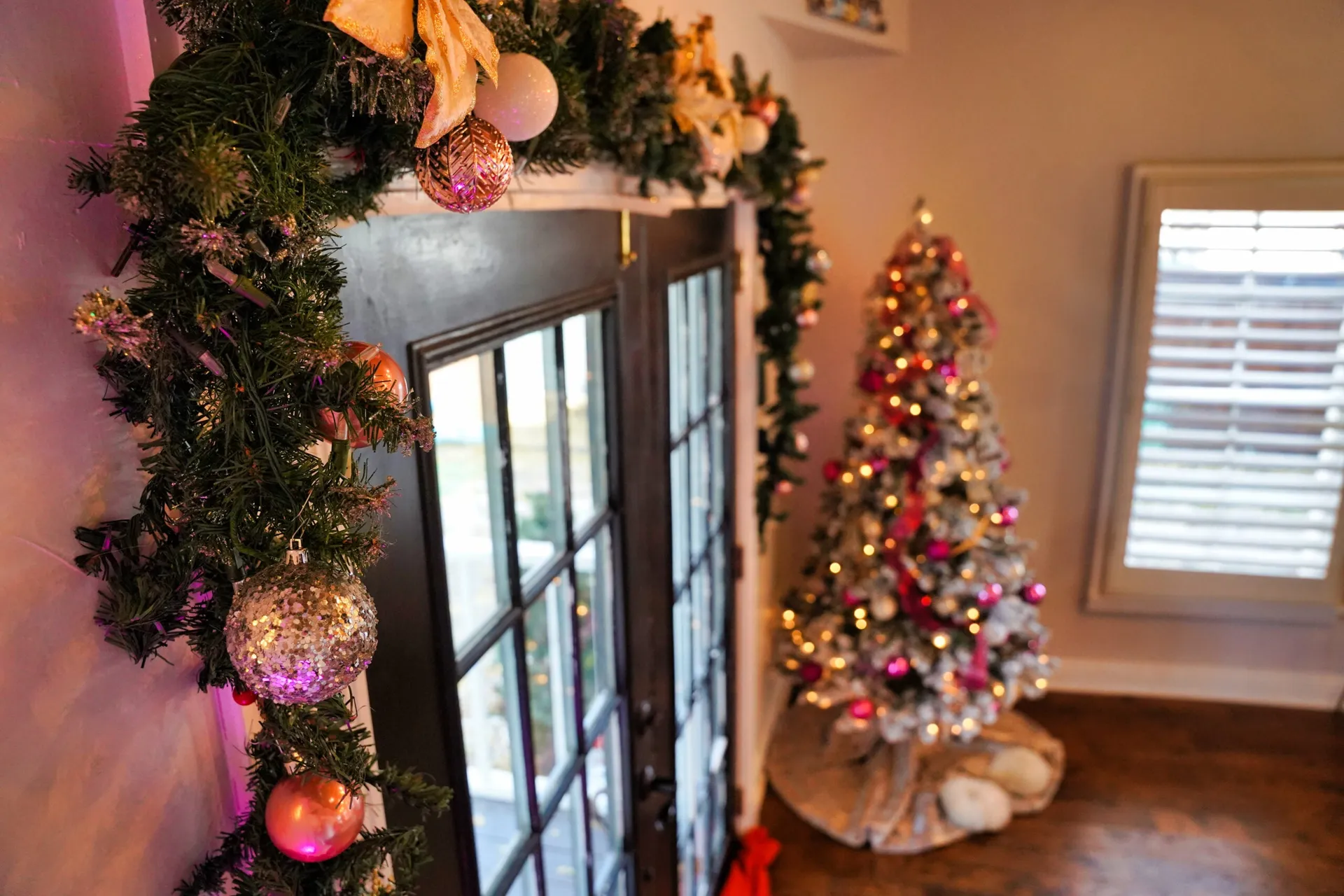 Holiday event gallery at 139 Olive, photo 2